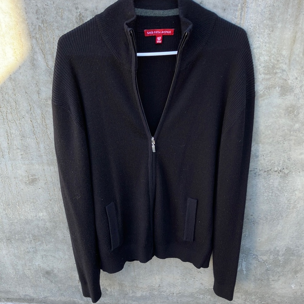 Saks 5th Avenue NWOT Sweater Men’s size XL